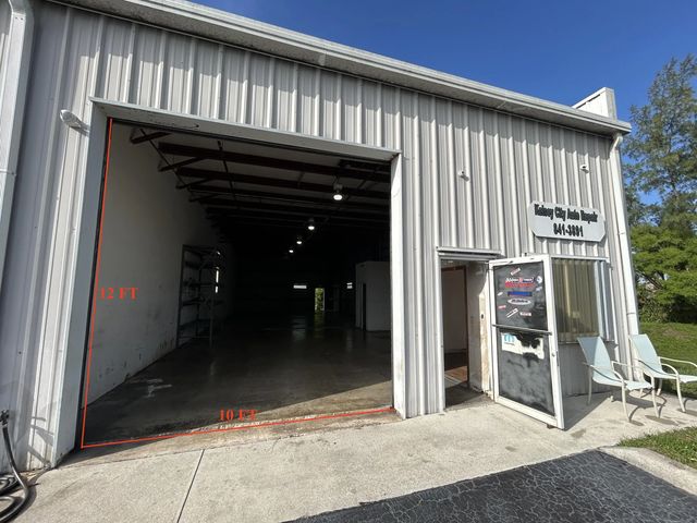 5 of 12 - 806 Old Dixie Highway #1, Lake Park, FL
