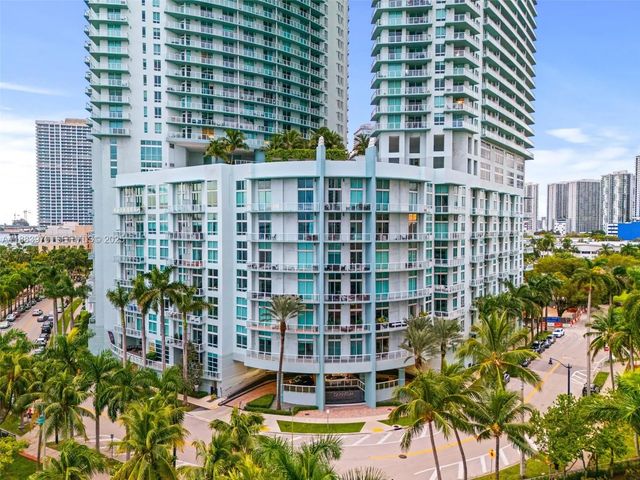 4 of 37 - 1900 N Bayshore Drive #4018, Miami, FL
