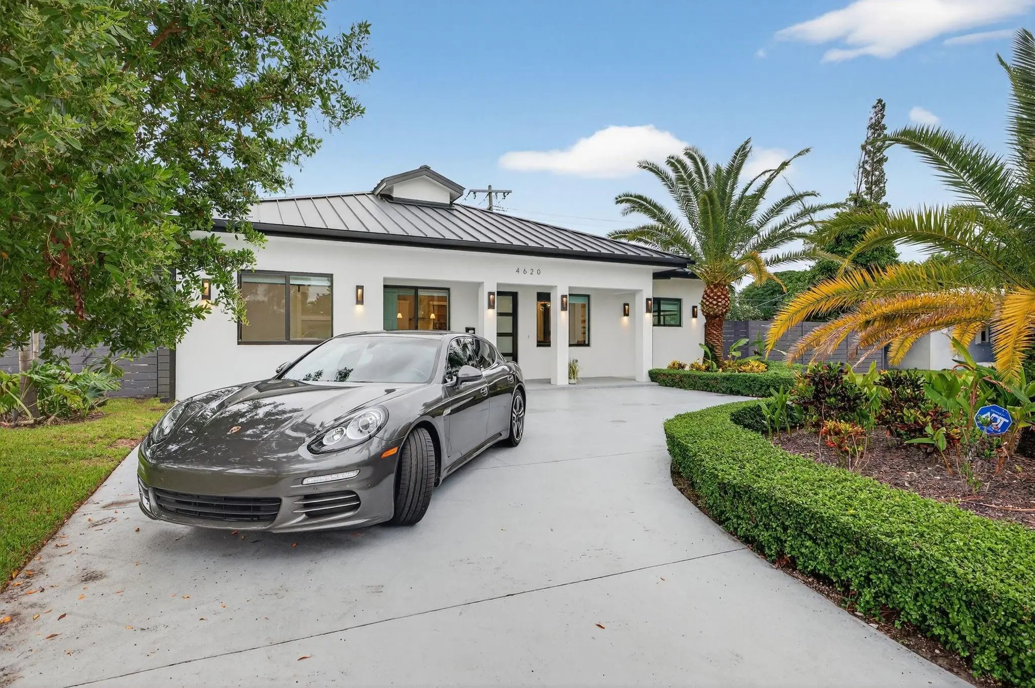 4620 Ne 4th Avenue, Oakland Park