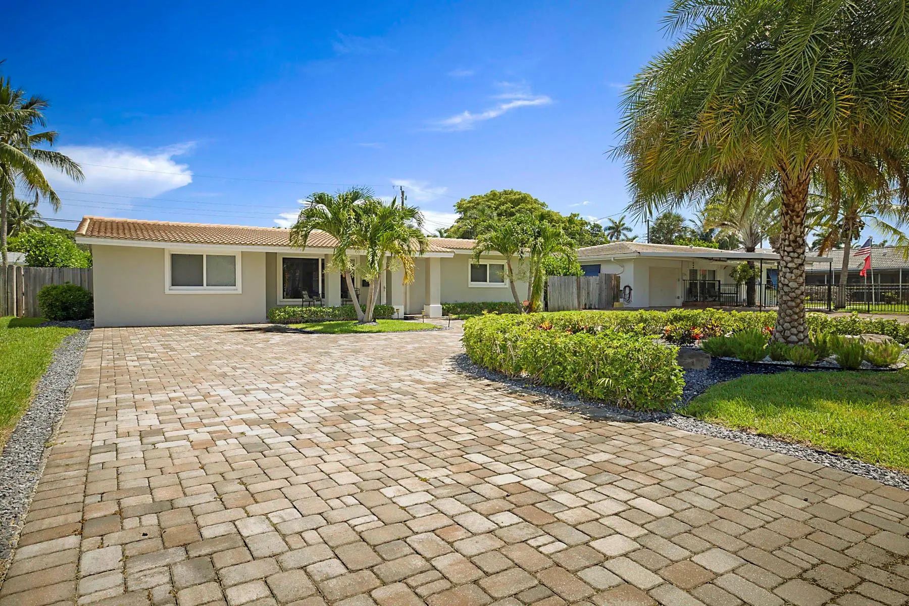 2445 Se 7th Street, Pompano Beach