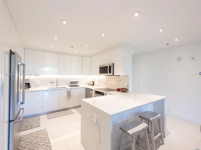 3 of 27 - 251 Crandon Boulevard #227, Key Biscayne, FL