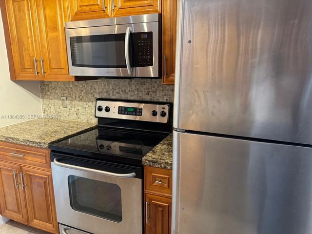 4 of 19 - 2471 Sw 82nd Avenue #108, Davie, FL