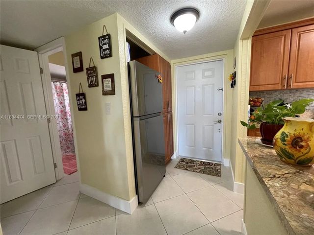5 of 39 - 9041 Sunrise Lakes Boulevard #108, Sunrise, FL