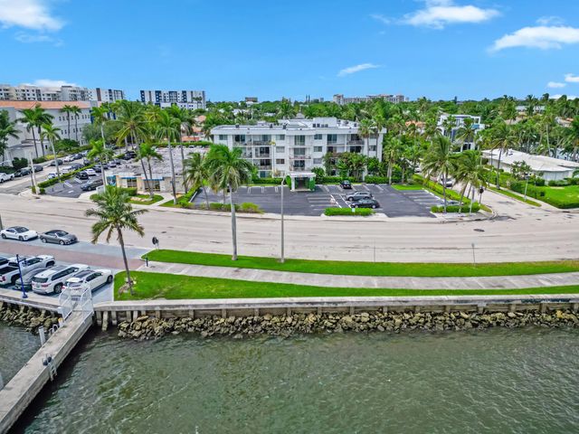 3 of 28 - 917 N Flagler Drive #409, West Palm Beach, FL