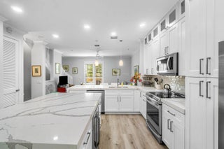 Photo of Listing #R11126877