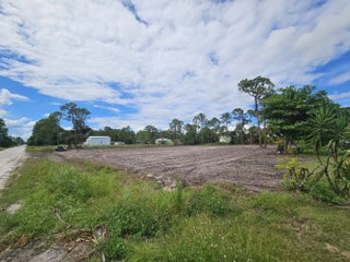 Photo of Listing #R11126889