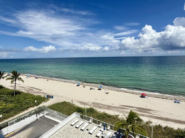 1890 S Ocean Drive #703, Hallandale Beach