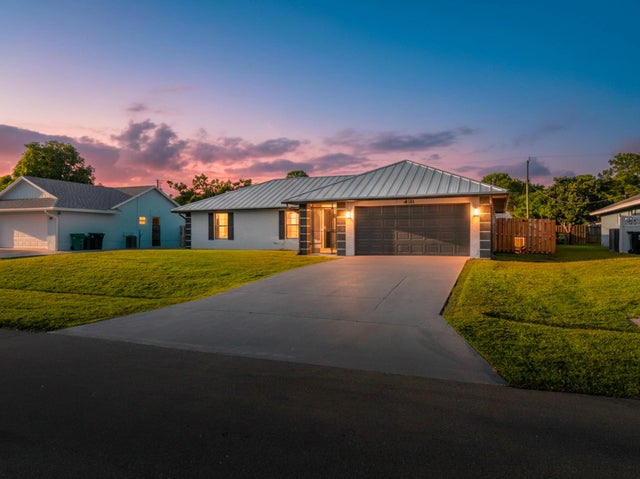 Photo of Listing #R11127083