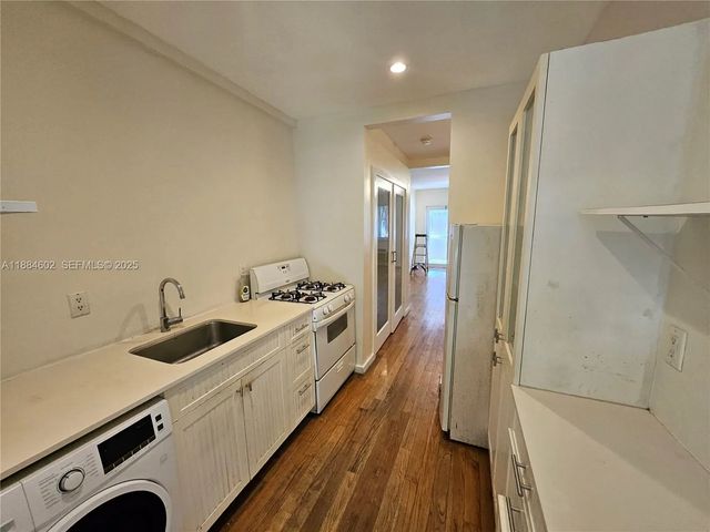 745 13th Street #16, Miami Beach