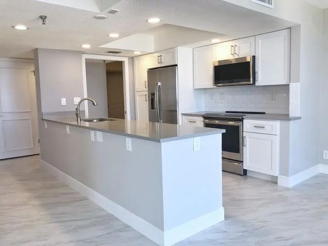 3 of 49 - 115 Lakeshore Drive #746, North Palm Beach, FL