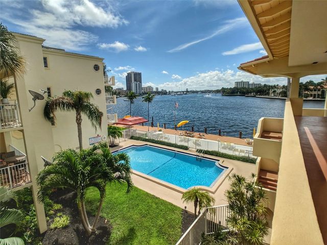 3 of 49 - 341 N Birch Road #416, Fort Lauderdale, FL