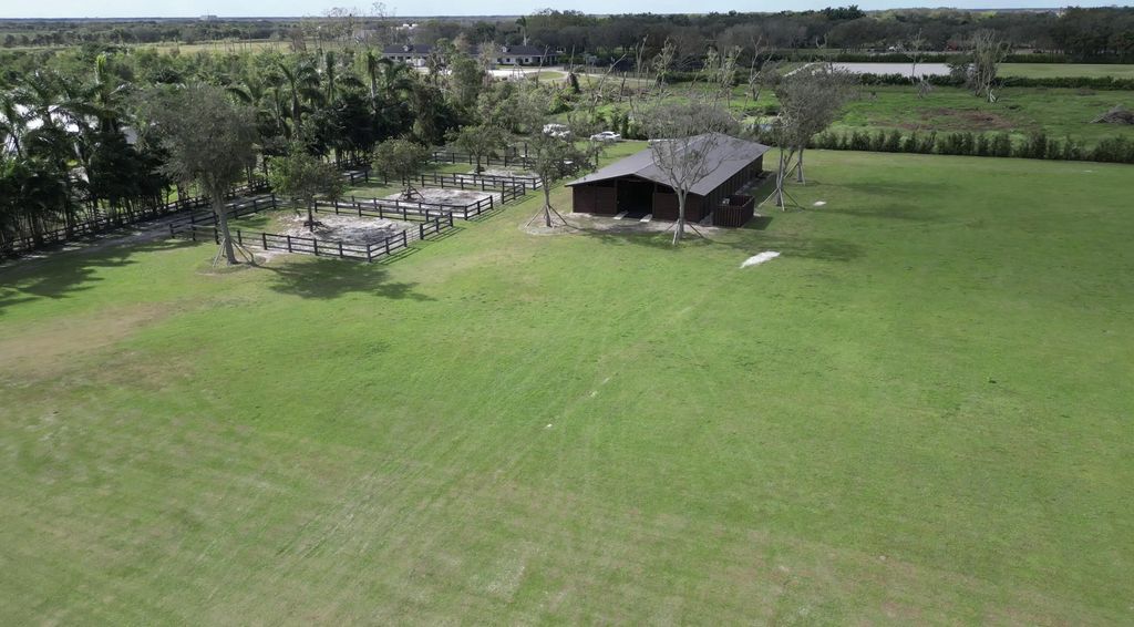 16098 Deer Path Lane, Wellington