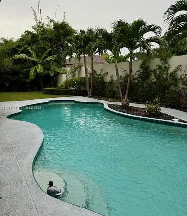 2 of 16 - 7425 Sw 170th Terrace, Palmetto Bay, FL