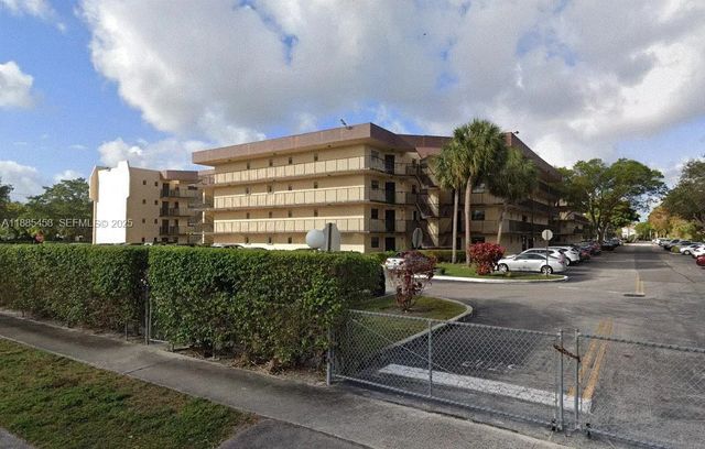 6555 W Broward Boulevard #104, Plantation