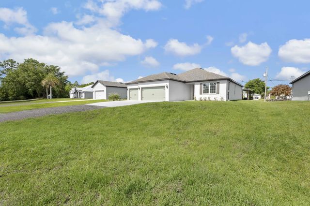 3 of 28 - 2583 Sw Chestnut Lane, Port St. Lucie, FL