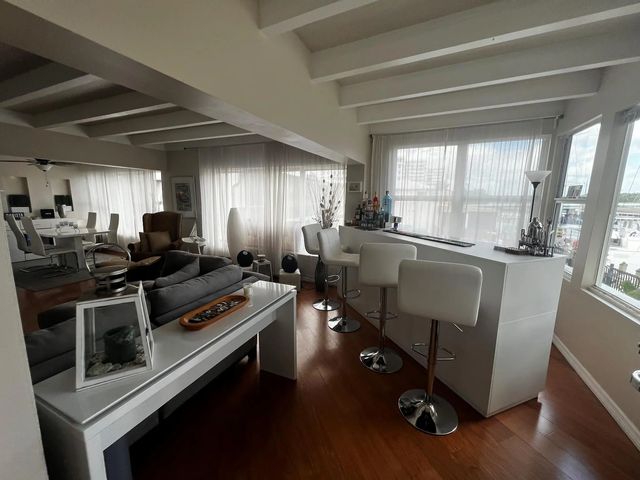 904 Ne 20th, Fort Lauderdale