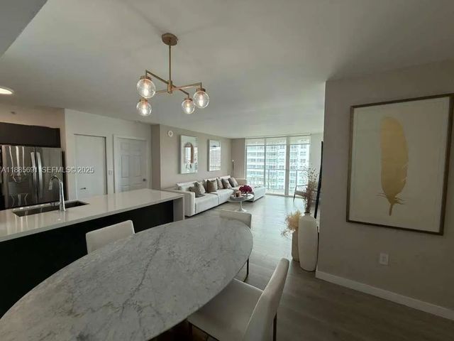 4 of 11 - 1155 Brickell Bay Drive #1408, Miami, FL
