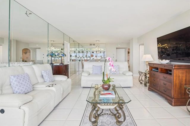 5 of 33 - 20355 Ne 34th Court #2326, Aventura, FL