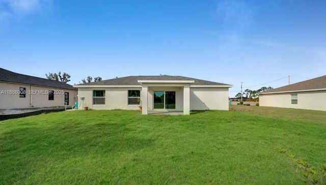 4217 Ne 23rd Place, Cape Coral
