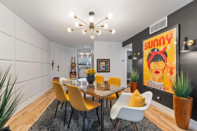 Photo of Listing #R11127753