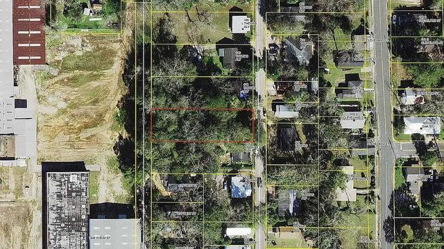2 of 2 - 422 Thomas Alley, Quincy, FL