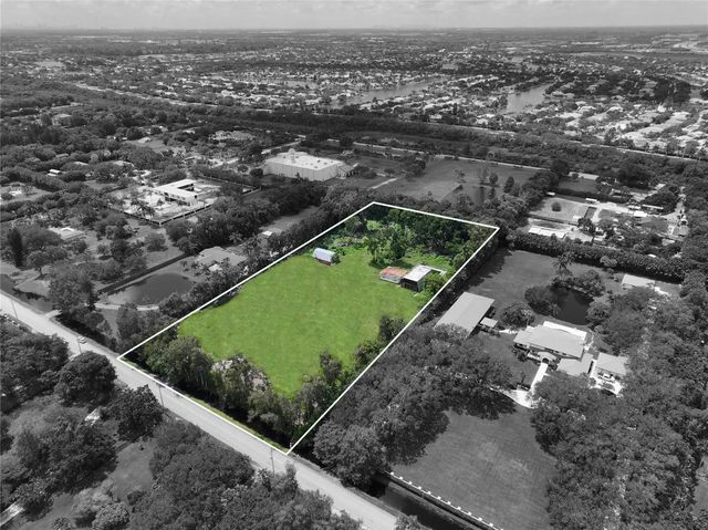 3 of 4 - 14390 Mustang Trail, Southwest Ranches, FL