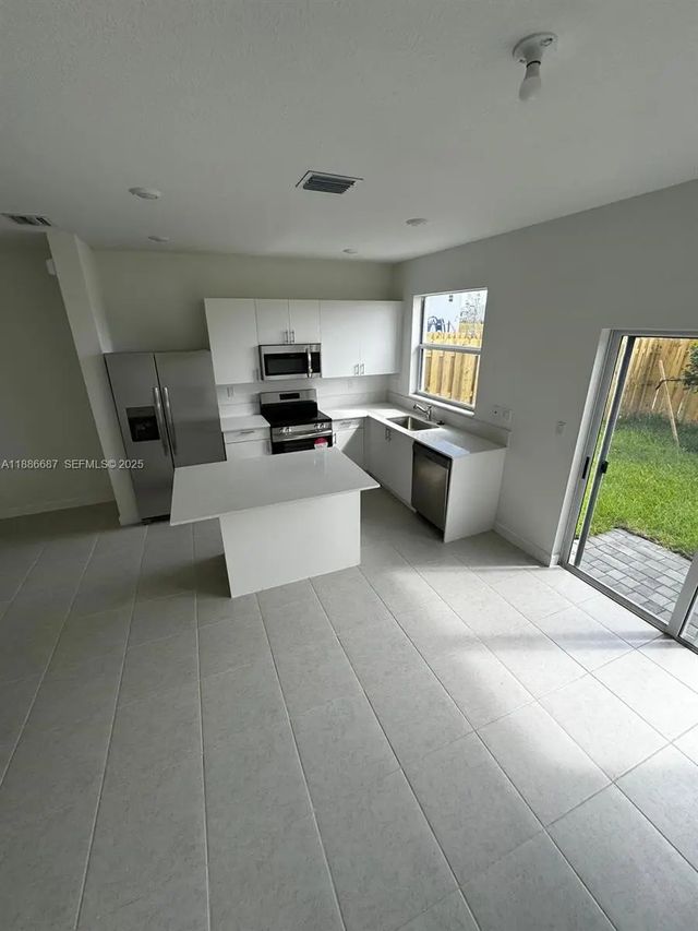 4 of 29 - 16270 Sw 292nd Street, Homestead, FL