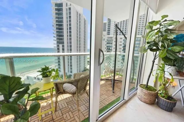 4 of 22 - 3901 S Ocean Drive #14l, Hollywood, FL