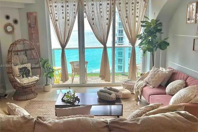 5 of 22 - 3901 S Ocean Drive #14l, Hollywood, FL