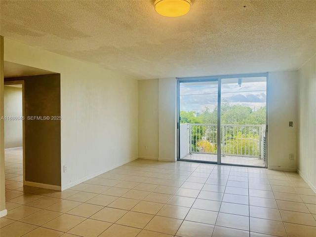 5 of 23 - 2000 Ne 135th Street #403, North Miami, FL