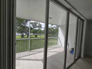 Photo of Listing #R11128005