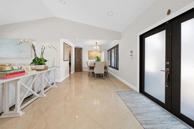5 of 38 - 6420 Sw 63rd Terrace, South Miami, FL