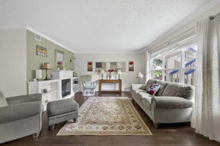 Photo of Listing #R11128040