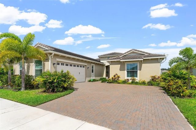 15901 Meadowlark Court, Westlake