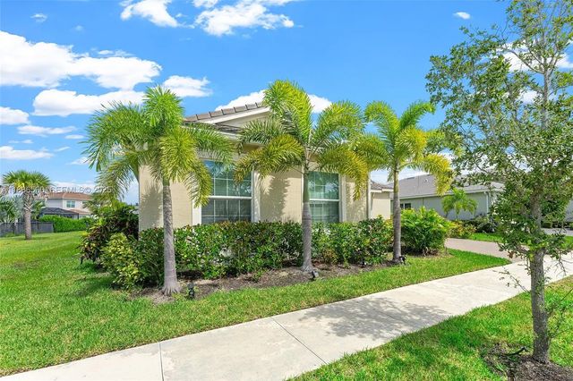 3 of 73 - 15901 Meadowlark Court, Westlake, FL