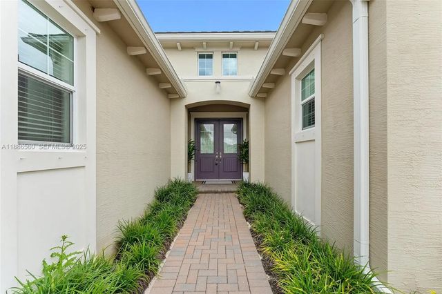 4 of 73 - 15901 Meadowlark Court, Westlake, FL