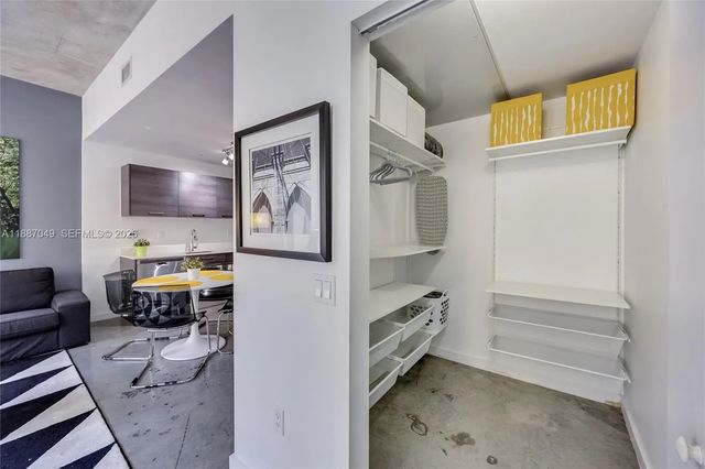 4 of 22 - 151 Se 1st Street #1003, Miami, FL