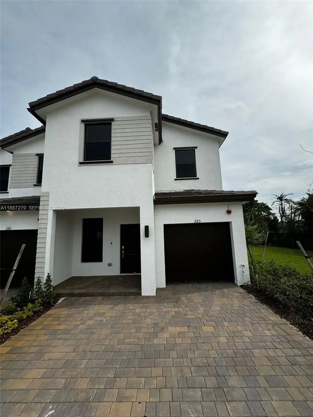 2 of 39 - 285 Sw 159th Lane, Pembroke Pines, FL