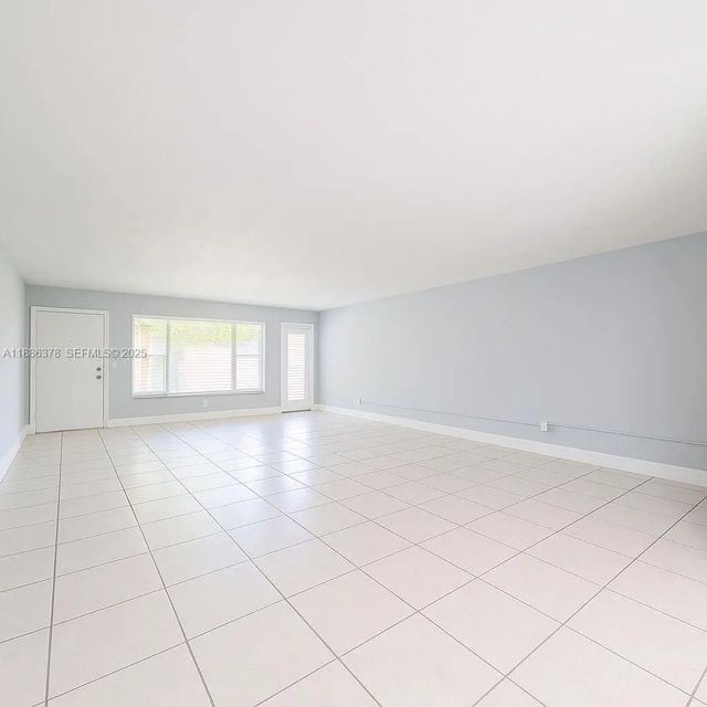 5 of 22 - 1885 Ne 121st Street #3, North Miami, FL