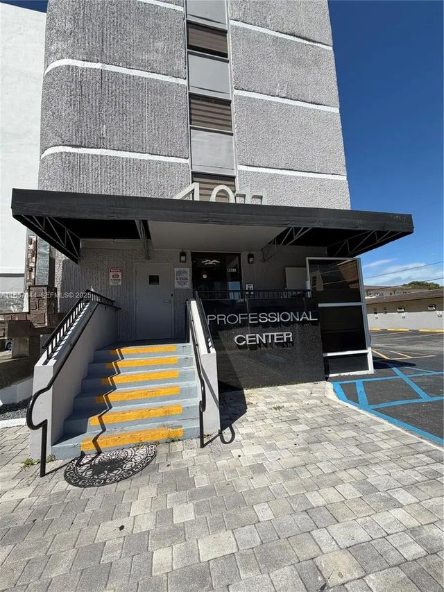 4011 W Flagler Street #404, Miami