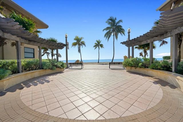5 of 15 - 314 New Hampshire Street #23, Hollywood, FL