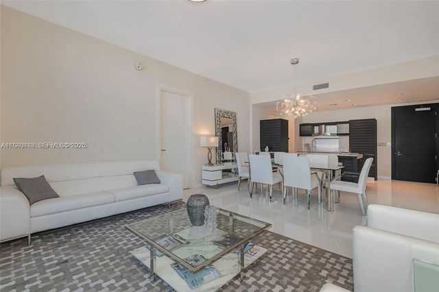 3 of 18 - 200 Biscayne Boulevard Way #5109, Miami, FL