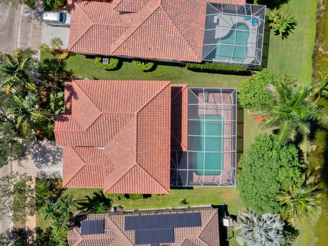 2 of 63 - 4032 Pinewood Lane, Weston, FL