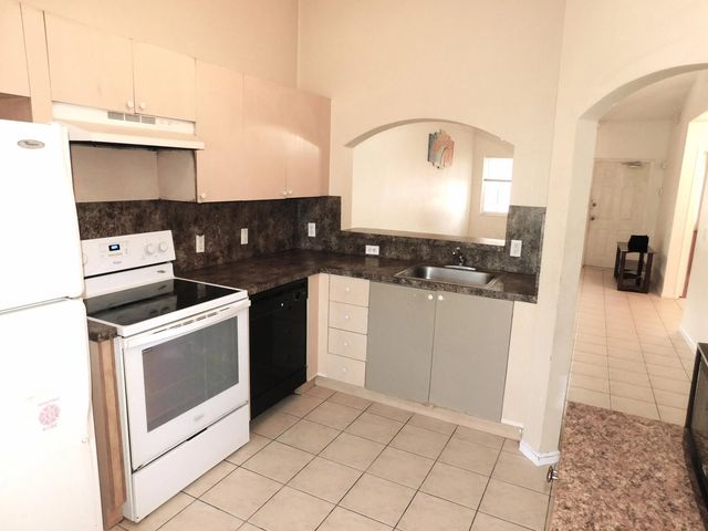 4 of 13 - 3800 N Jog Road #204, West Palm Beach, FL