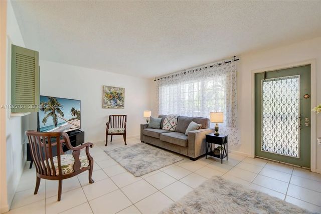 4 of 47 - 2031 Durham B #2031, Deerfield Beach, FL