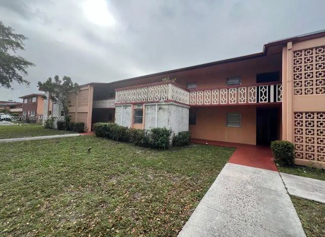 5 of 17 - 19080 Ne 3rd Court #312, Miami, FL