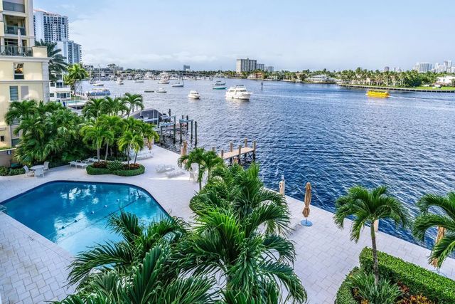 2 of 32 - 215 N Birch Road #4c, Fort Lauderdale, FL