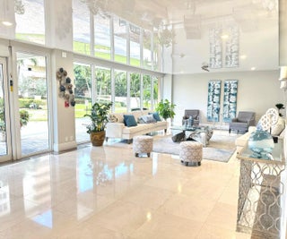 Photo of Listing #R11128563