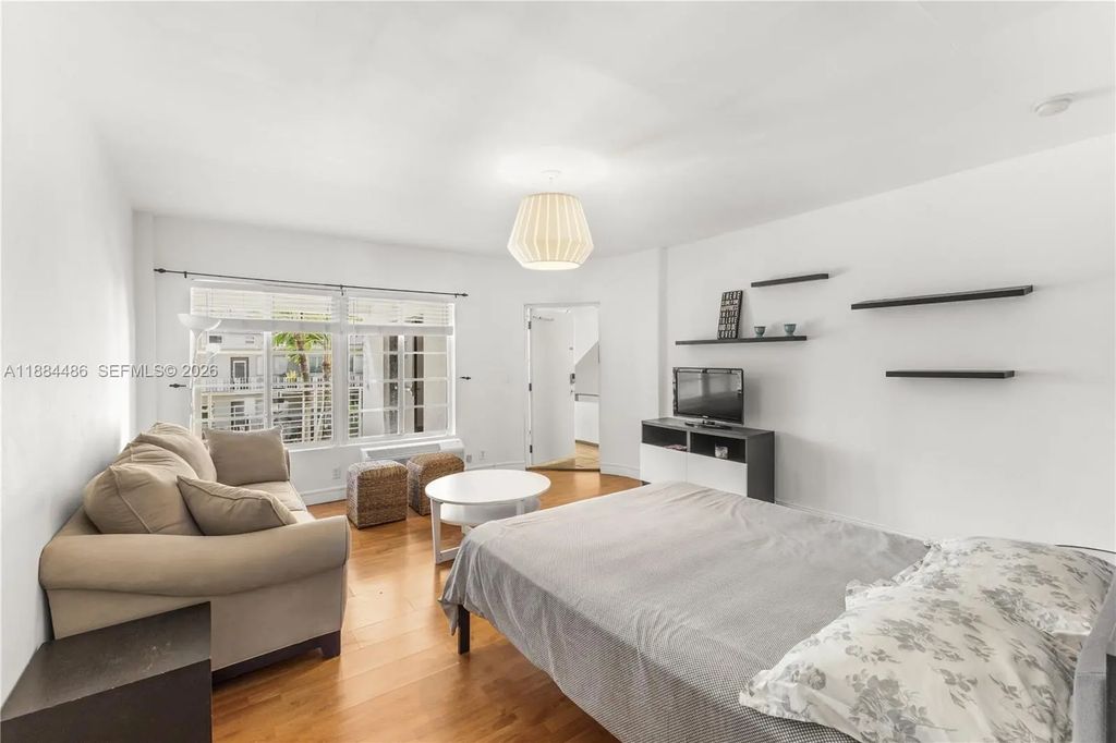1241 14th Street #9, Miami Beach