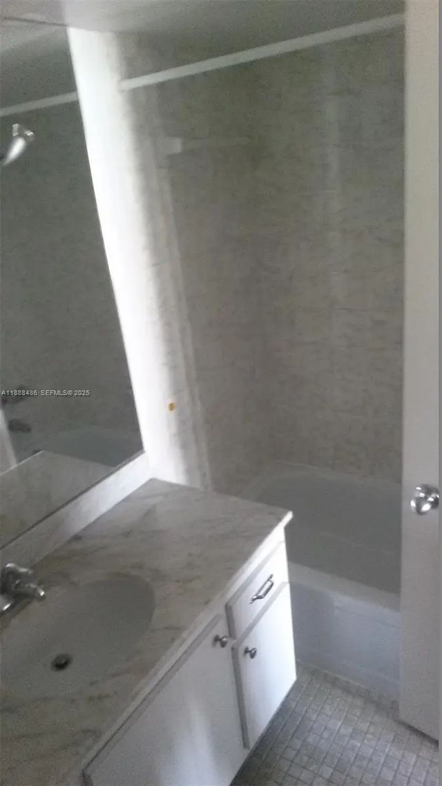 4 of 31 - 2750 Ne 183rd Street #2305, Aventura, FL